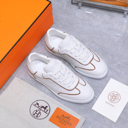 HM 26ss Casual Sneakers White Sheepskin 637715