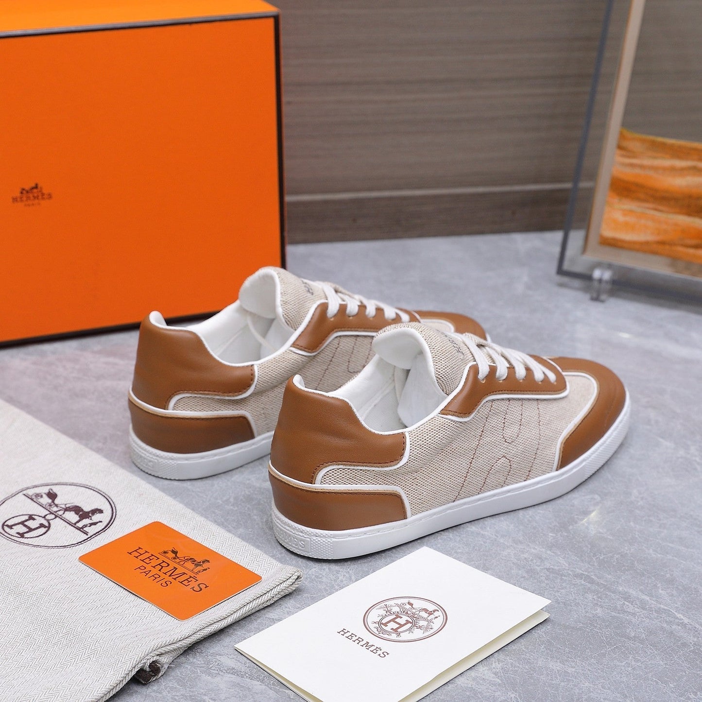HM 26ss Casual Sneakers Ecru Brown Calfskin Canvas 637716