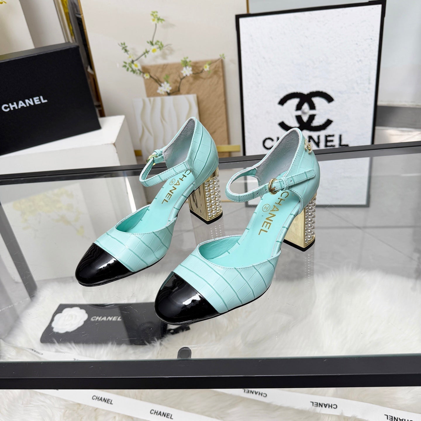 CC 26s Sandals 80 Light Turquoise Cowhide Patent Leather 183561
