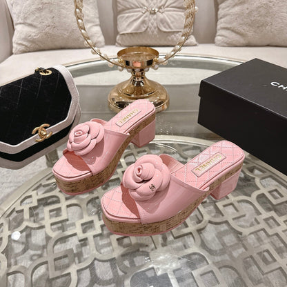 CC 26s Camellia Platform Slippers 65 Pink Patent Leather 627045