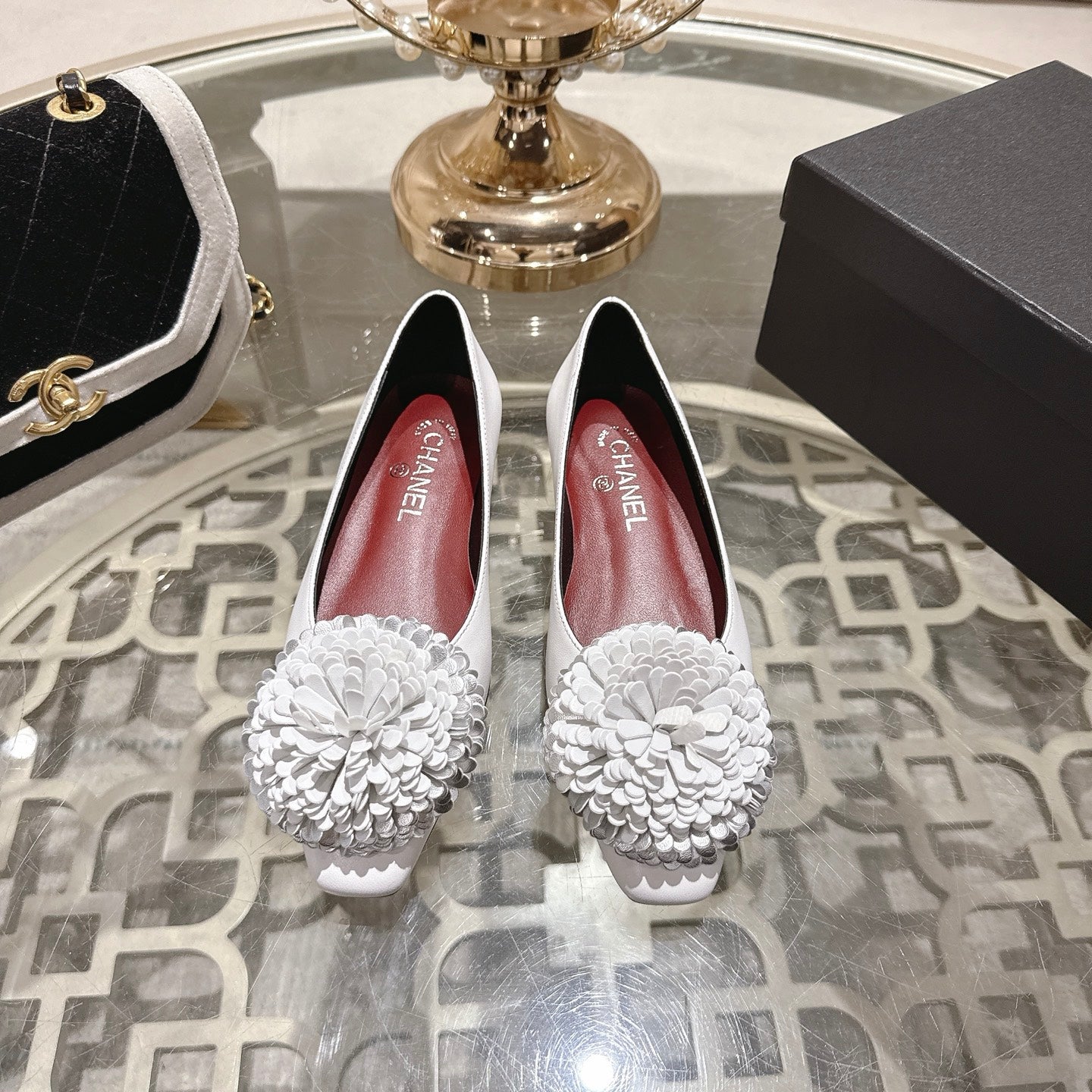 CC 26s Floral Ballet Flats White Sheepskin 627022