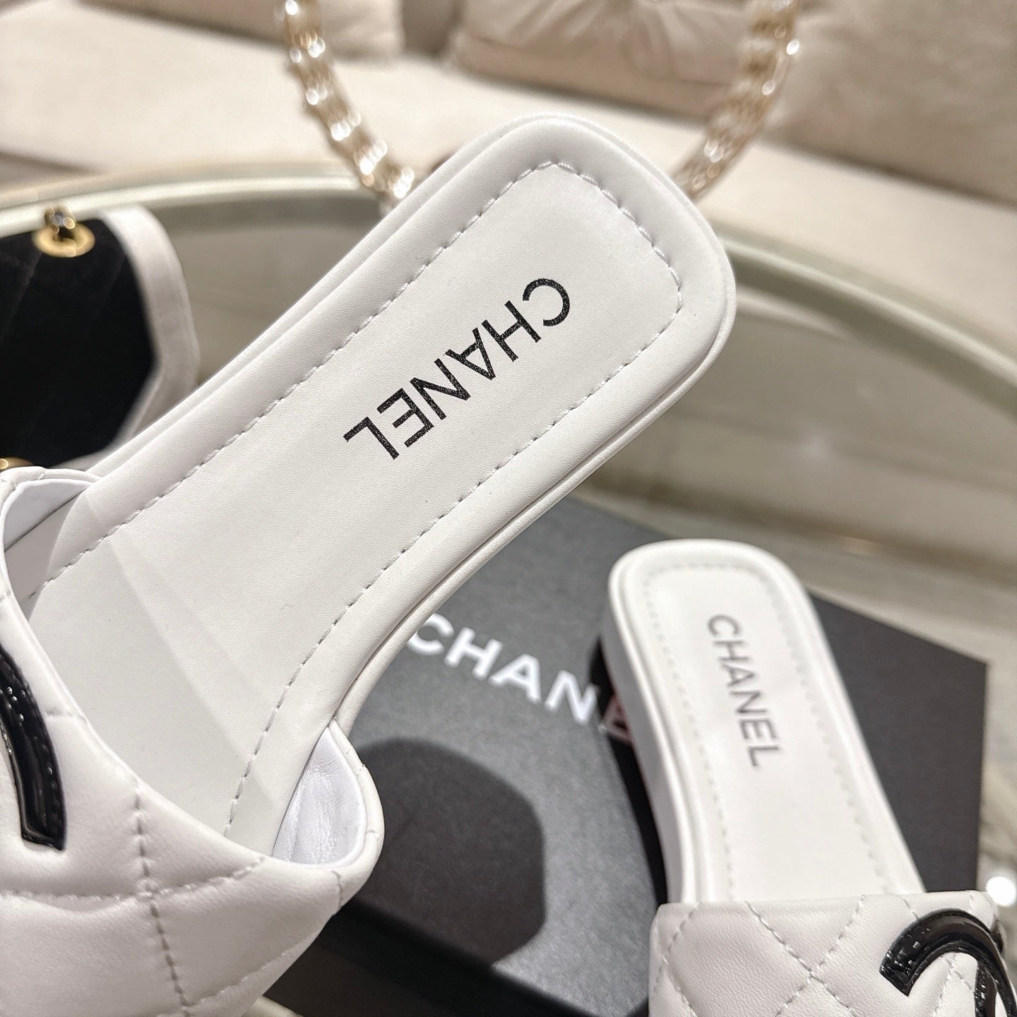 CC 26s Platform Slippers White Black  Sheepskin 627073