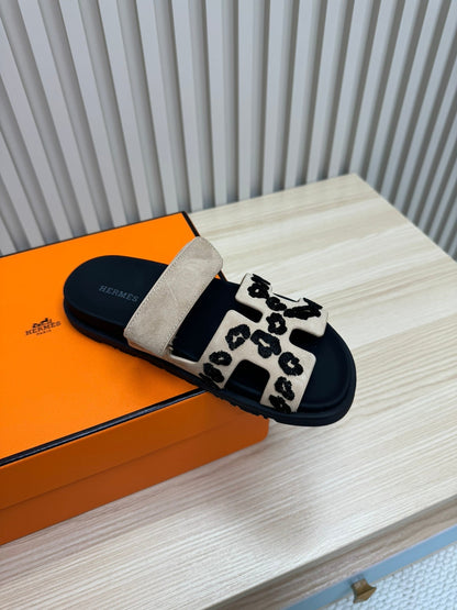 HM 26ss Slippers Black Gray Suede Leather 618575