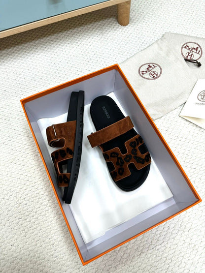 HM 26ss Slippers Brown Black Suede Leather 618577