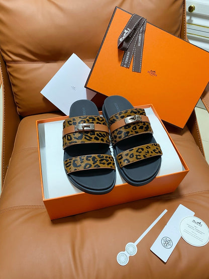 HM 2026 Velcro Sandals Black Tan Brown Cowhide 663789