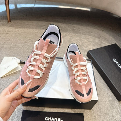 CC 26s Sneaker Light Peach Suede 647436