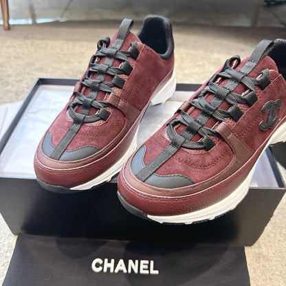 CC 26s Sneaker Burgundy Suede 647431
