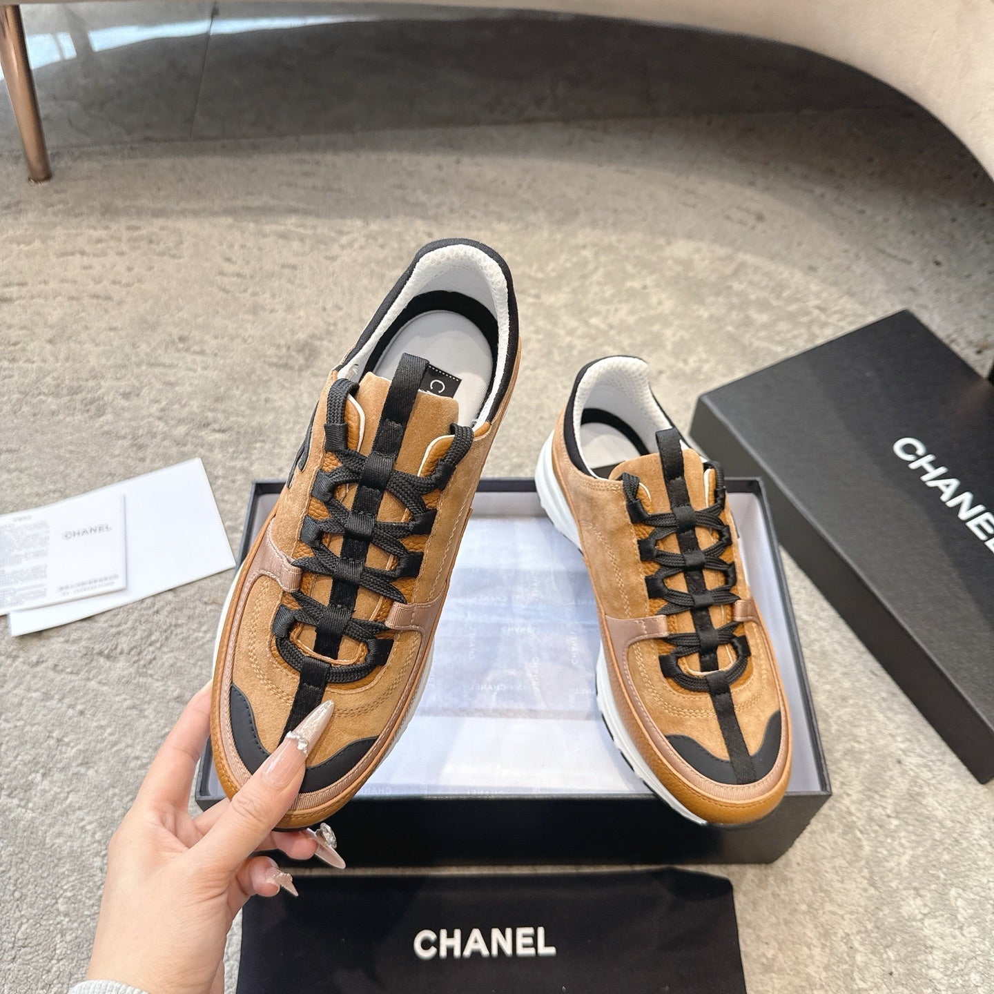 CC 26s Sneaker Caramel Brown Suede 647434