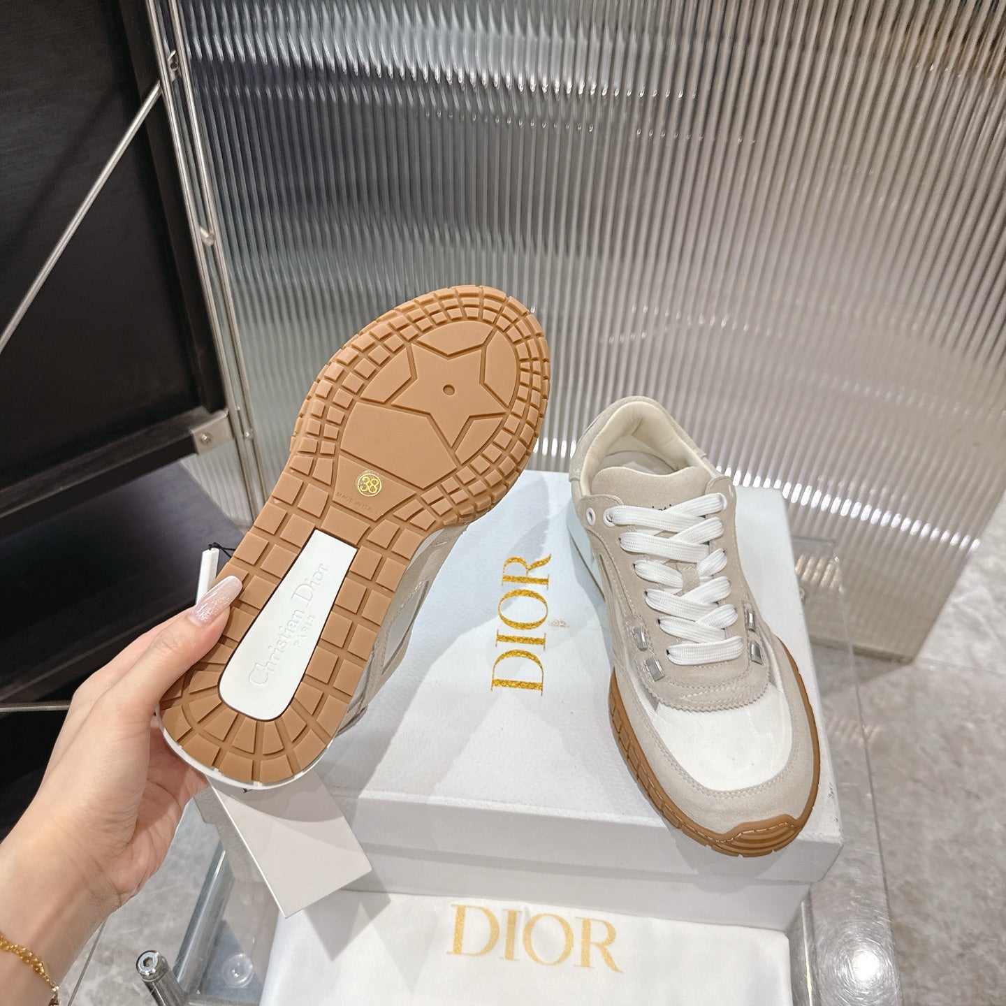CD 26s Sneakers Beige Suede Cowhide 683904