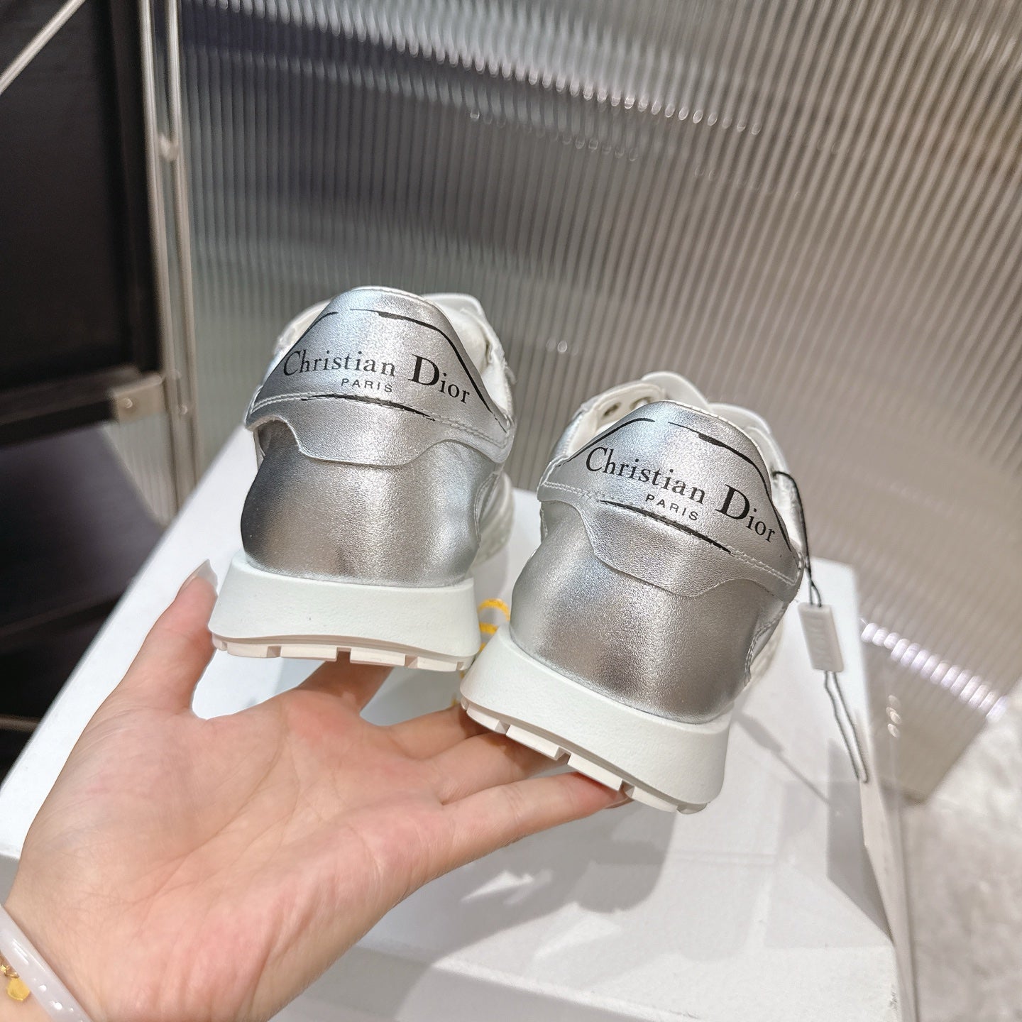 CD 26s Sneakers Silver Metallic White Suede Cowhide 683905