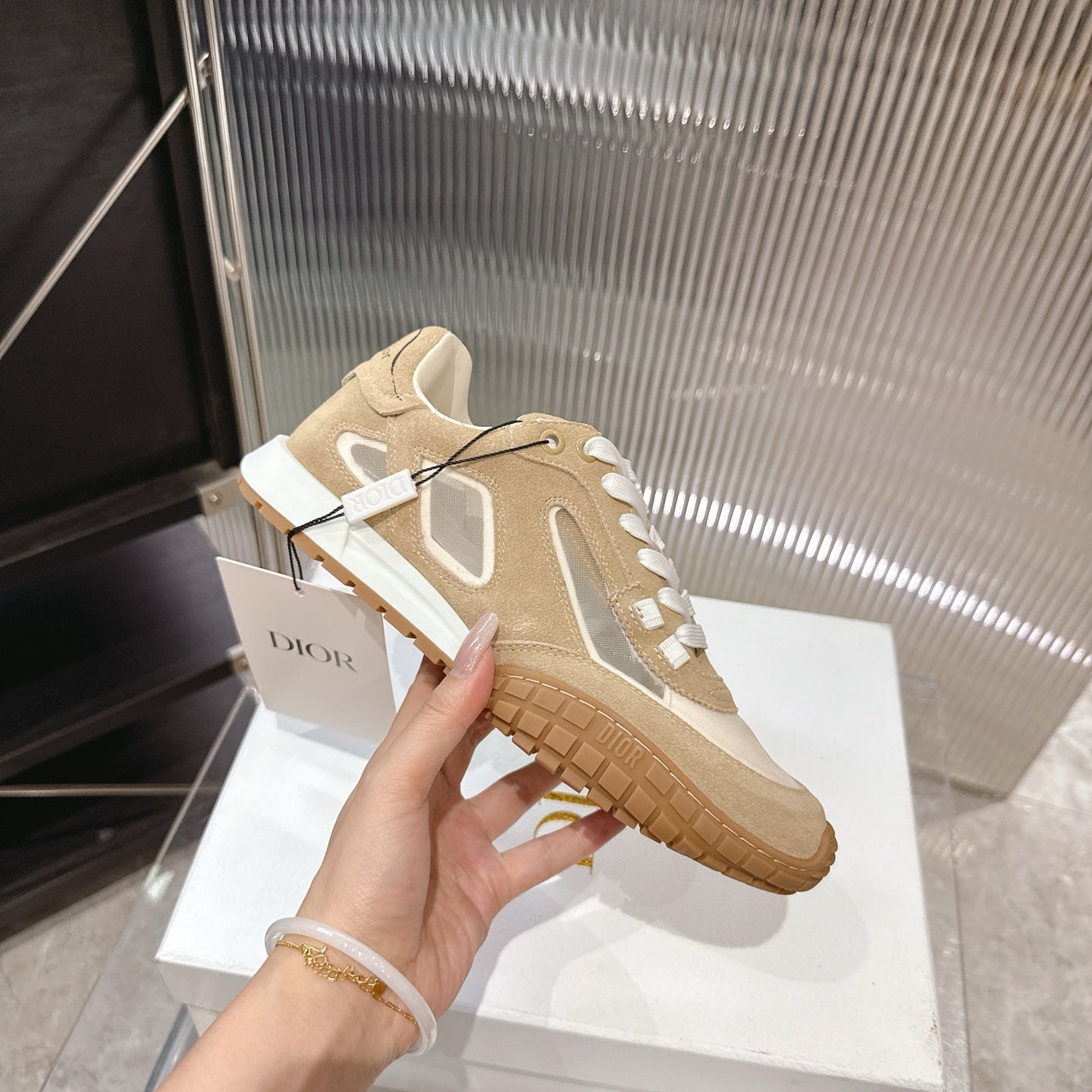 CD 26s Sneakers Dark Beige White Suede Cowhide 683906