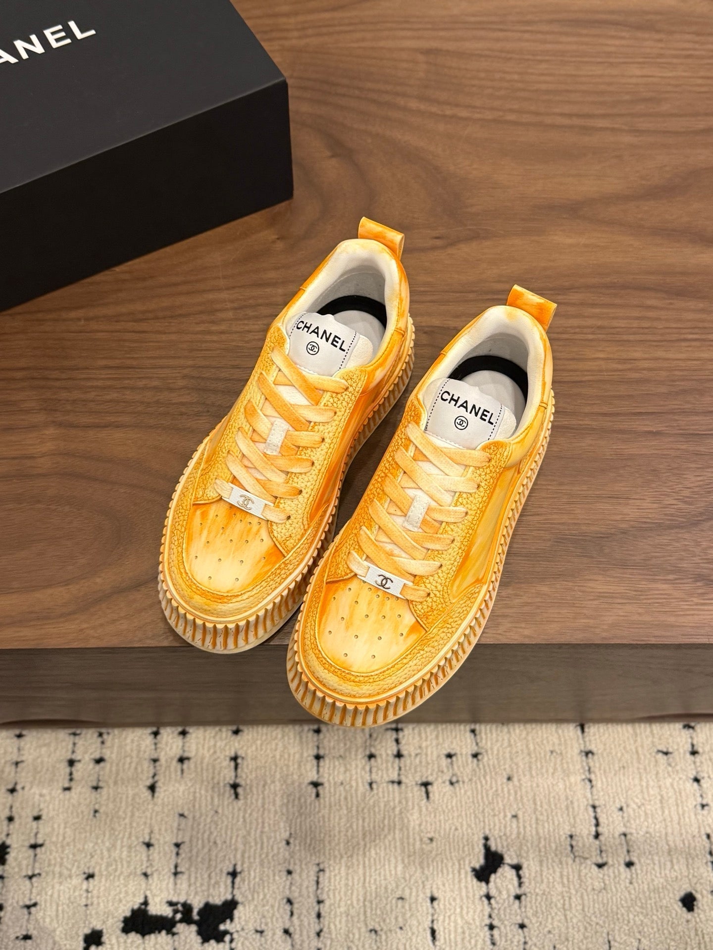 CC 26s Casual Sneaker Sunny Orange Leather 183617