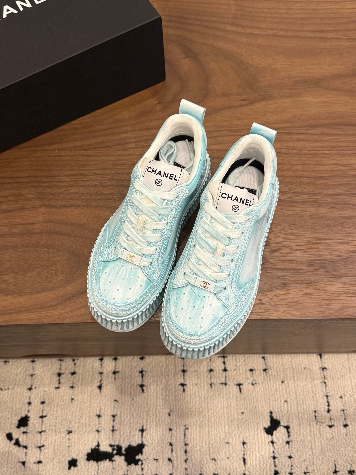 CC 26s Casual Sneaker Blue Pastel Leather 183619