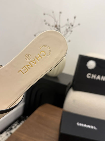 Chanel 2026 Mule Sandal White Black Cowhide