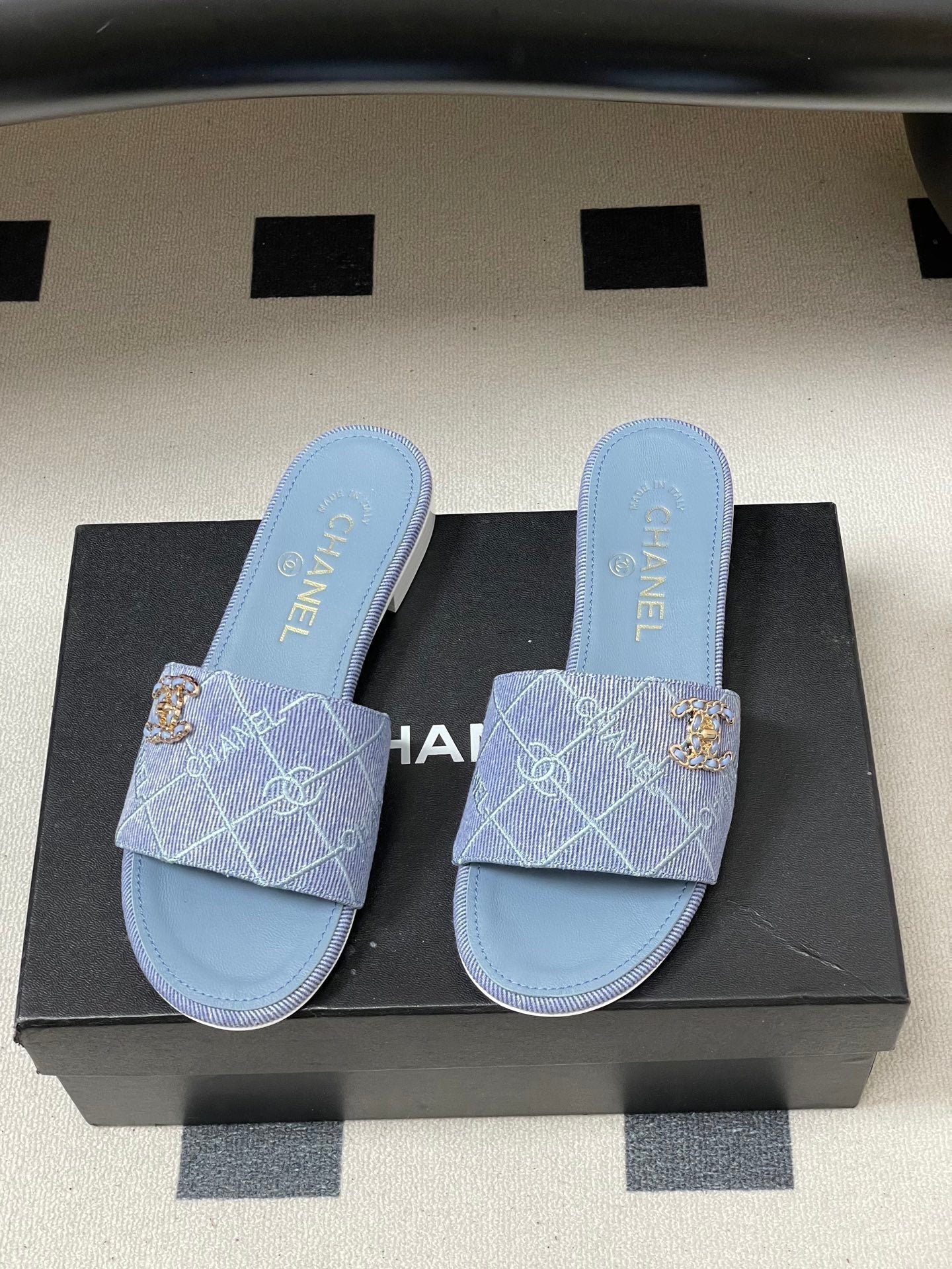CC 26s Flat Sandals Blue Canvas Sheepskin Double C 649506