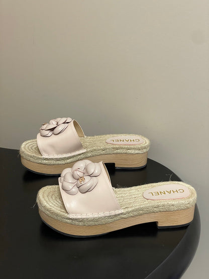 CC 26s Camellia Slippers Beige Rope Smooth Leather 649400