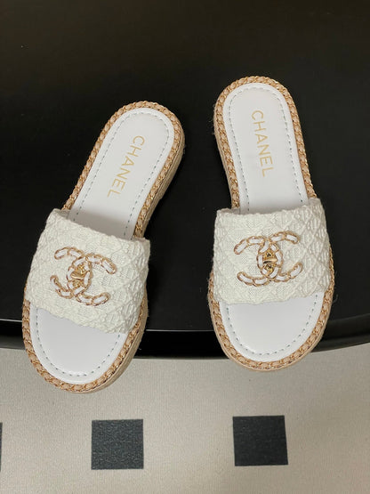 CC 26s Flat Slippers White Gold Fabric Sheepskin 649486