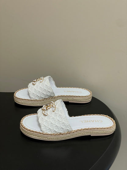 CC 26s Flat Slippers White Gold Fabric Sheepskin 649486