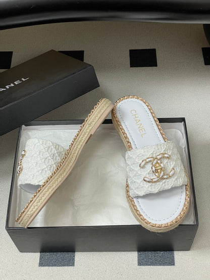 CC 26s Flat Slippers White Gold Fabric Sheepskin 649486