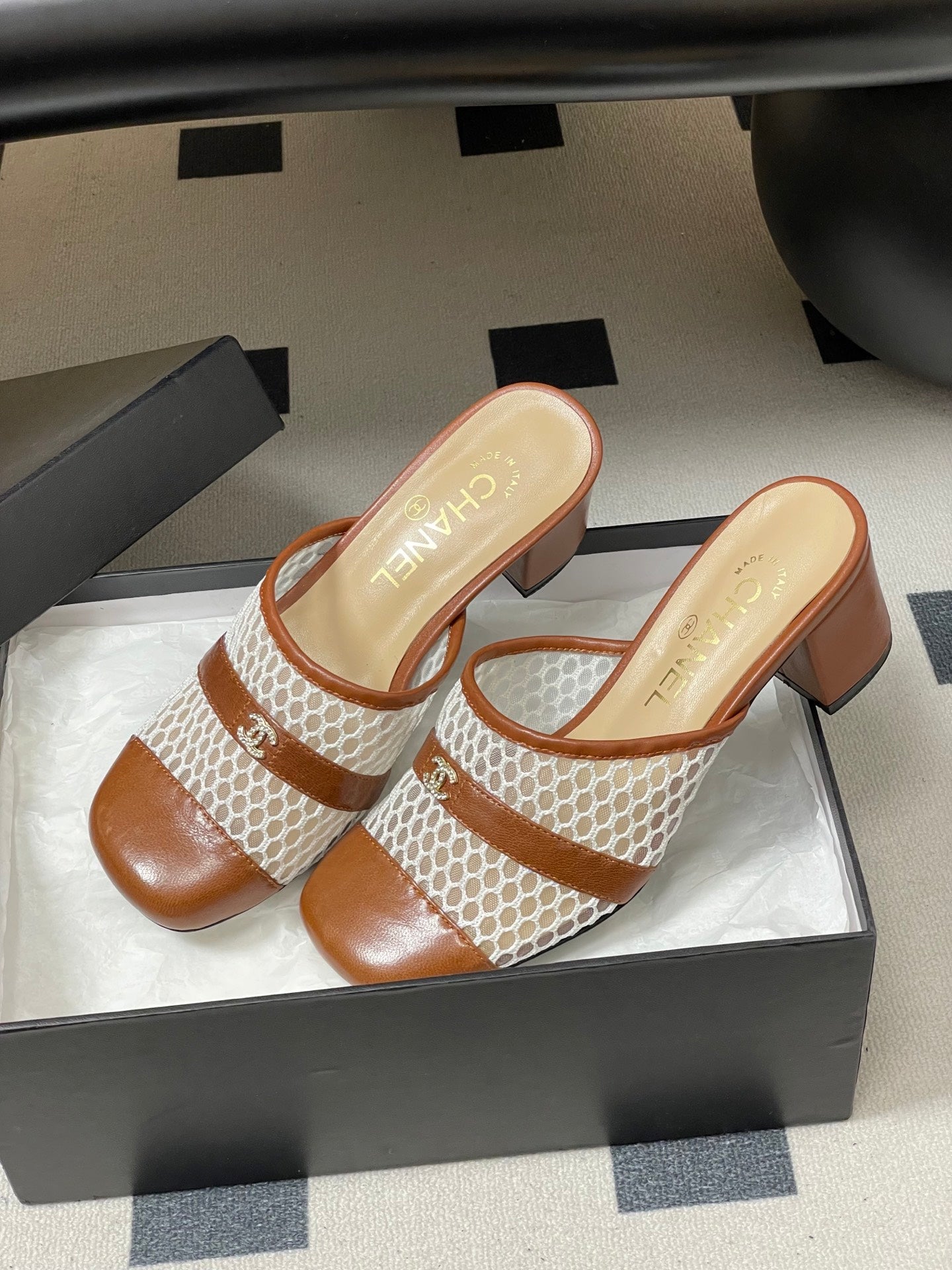 CC 26s High-Heeled Mules 65 Camel Brown Cowhide 649463