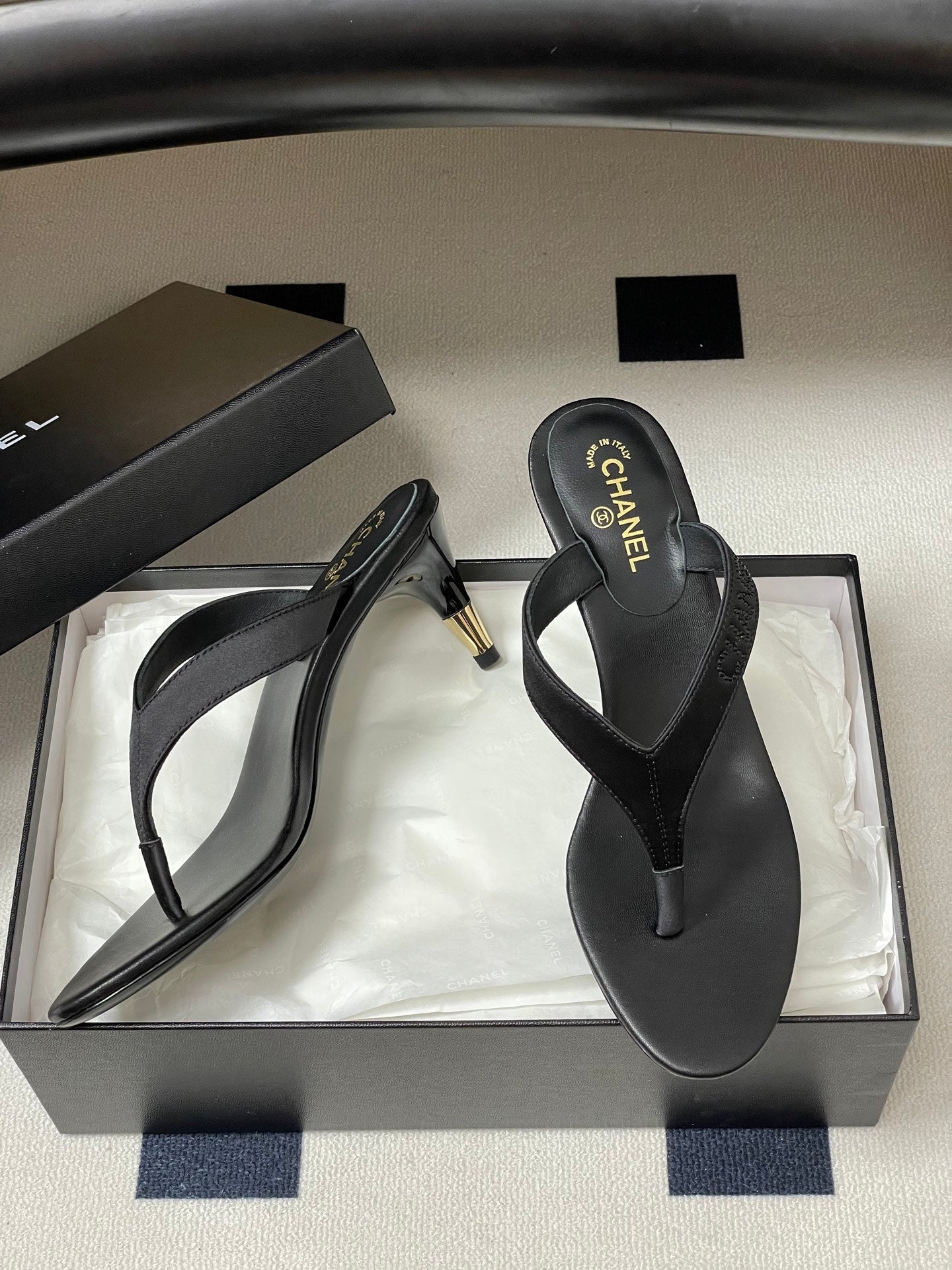 Chanel 2026 High-Heeled Flip-Flops Leather Sheepskin 834697