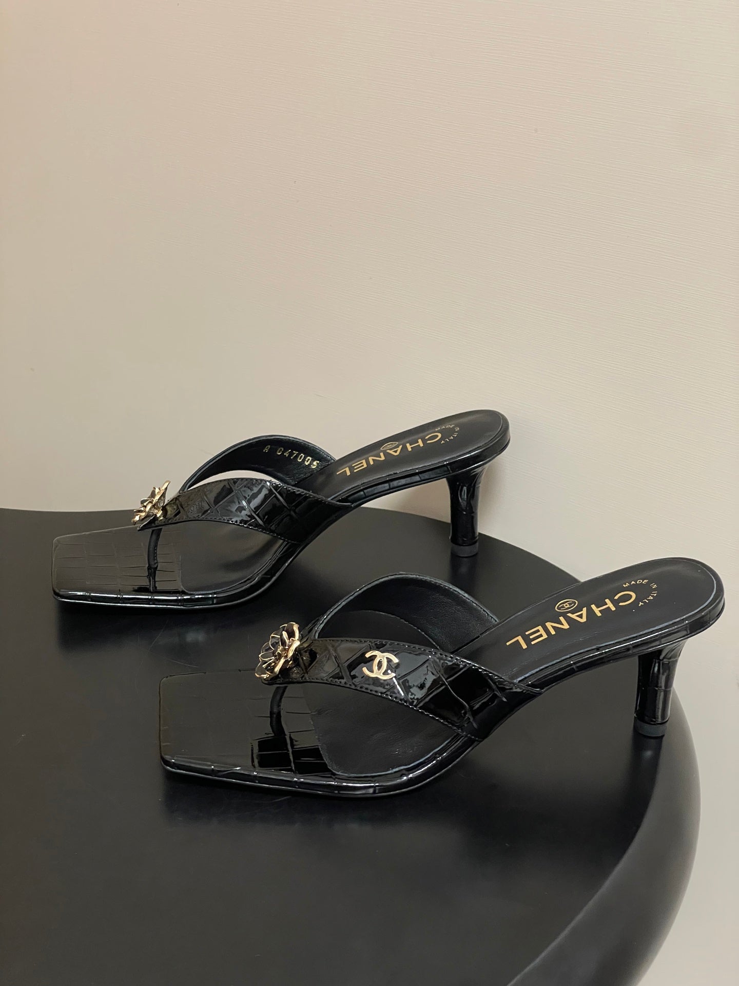 Chanel 2026 Camellia Flip-Flops High-Heeled Cowhide Sheepskin 834726