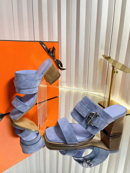 HM 26ss Kelly Buckle High-Heeled Sandals Blue Pastel Suede 641962