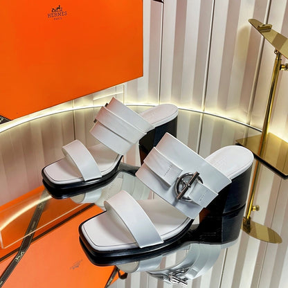 HM 26ss Kelly Buckle High-Heeled Sandals White Calfskin 641966