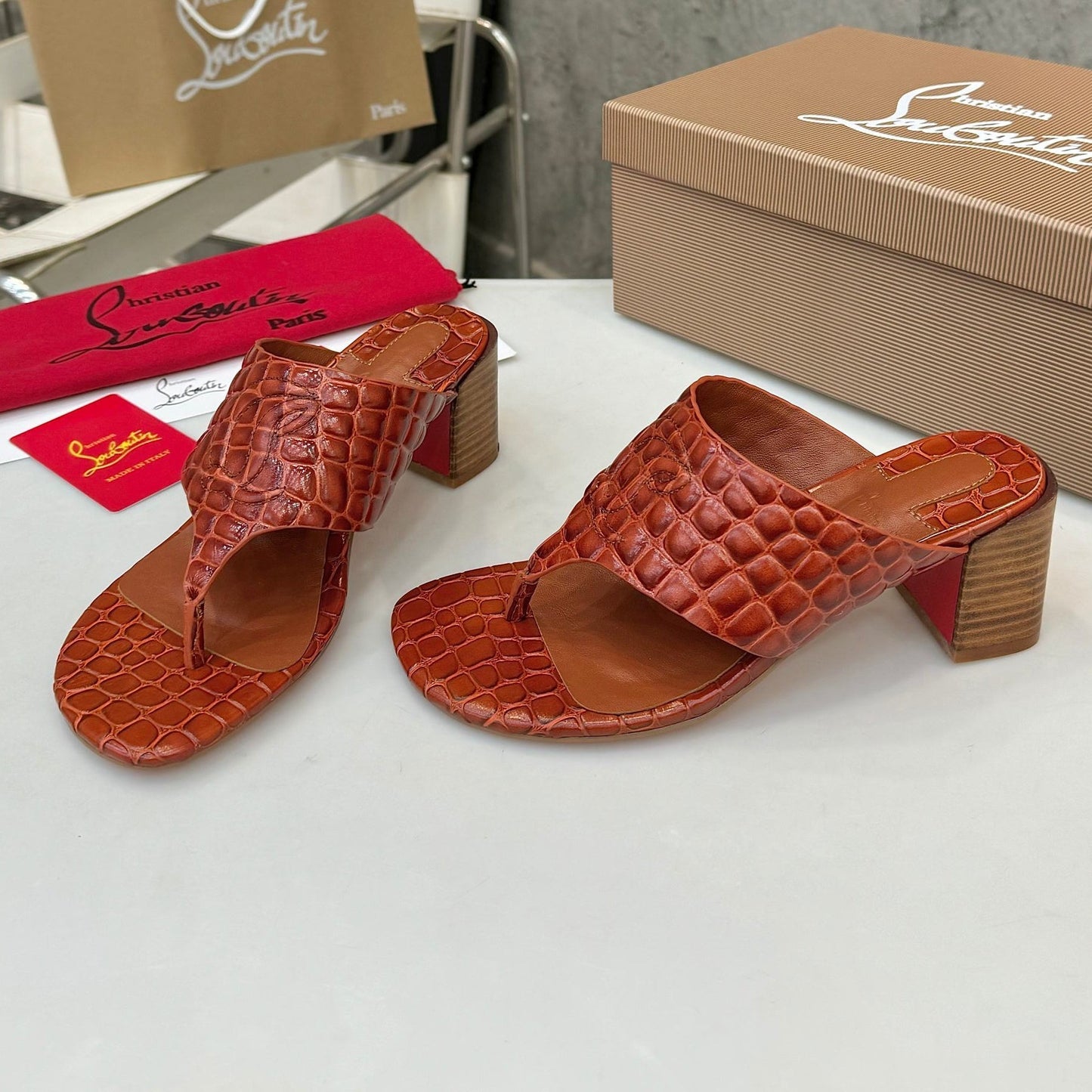 Christian Louboutin 2026 Tongamule Sandals 70mm Croc-Embossed Leather 780399