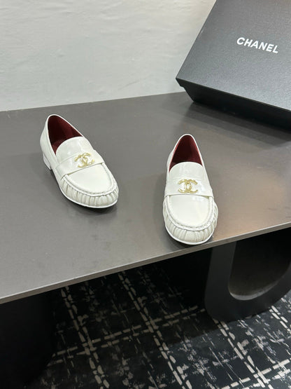 Chanel 2026 New Loafers Patent Leather Sheepskin 832500