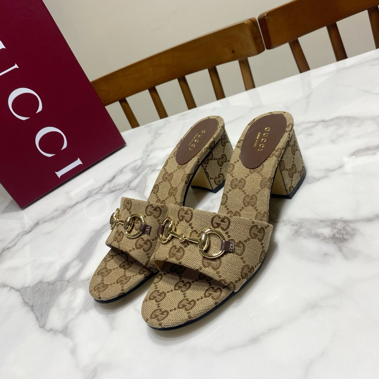 GG 26SS Chunky Heeled Sandals 65 Beige White Canvas Leather 640621