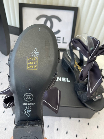CC 26s Sandals 55 Black Sheepskin 650080
