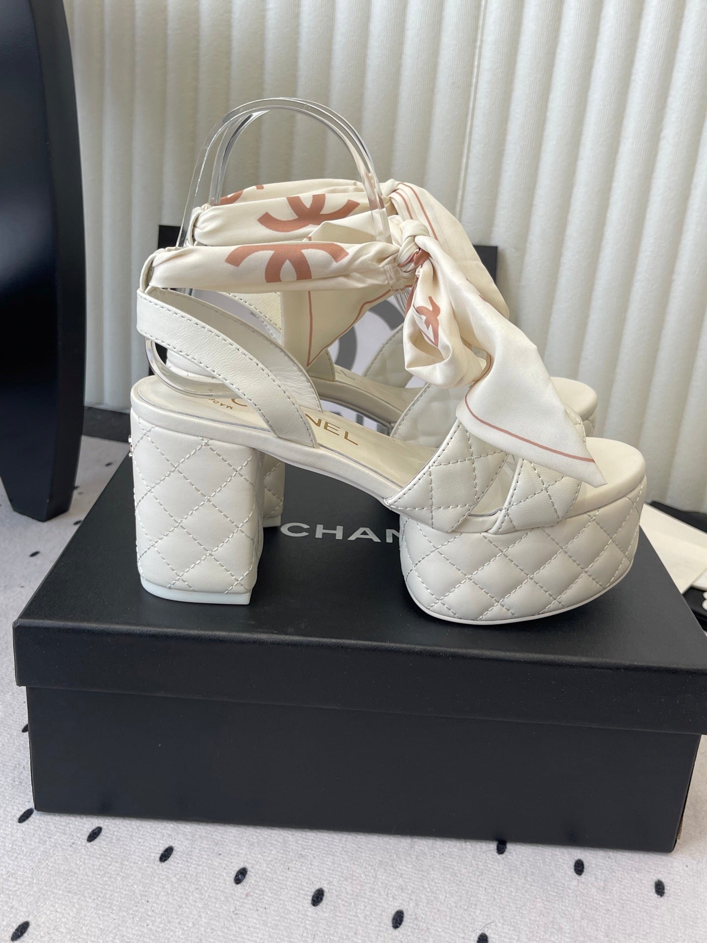 CC 26s Platform Sandals 75 White Sheepskin 650085