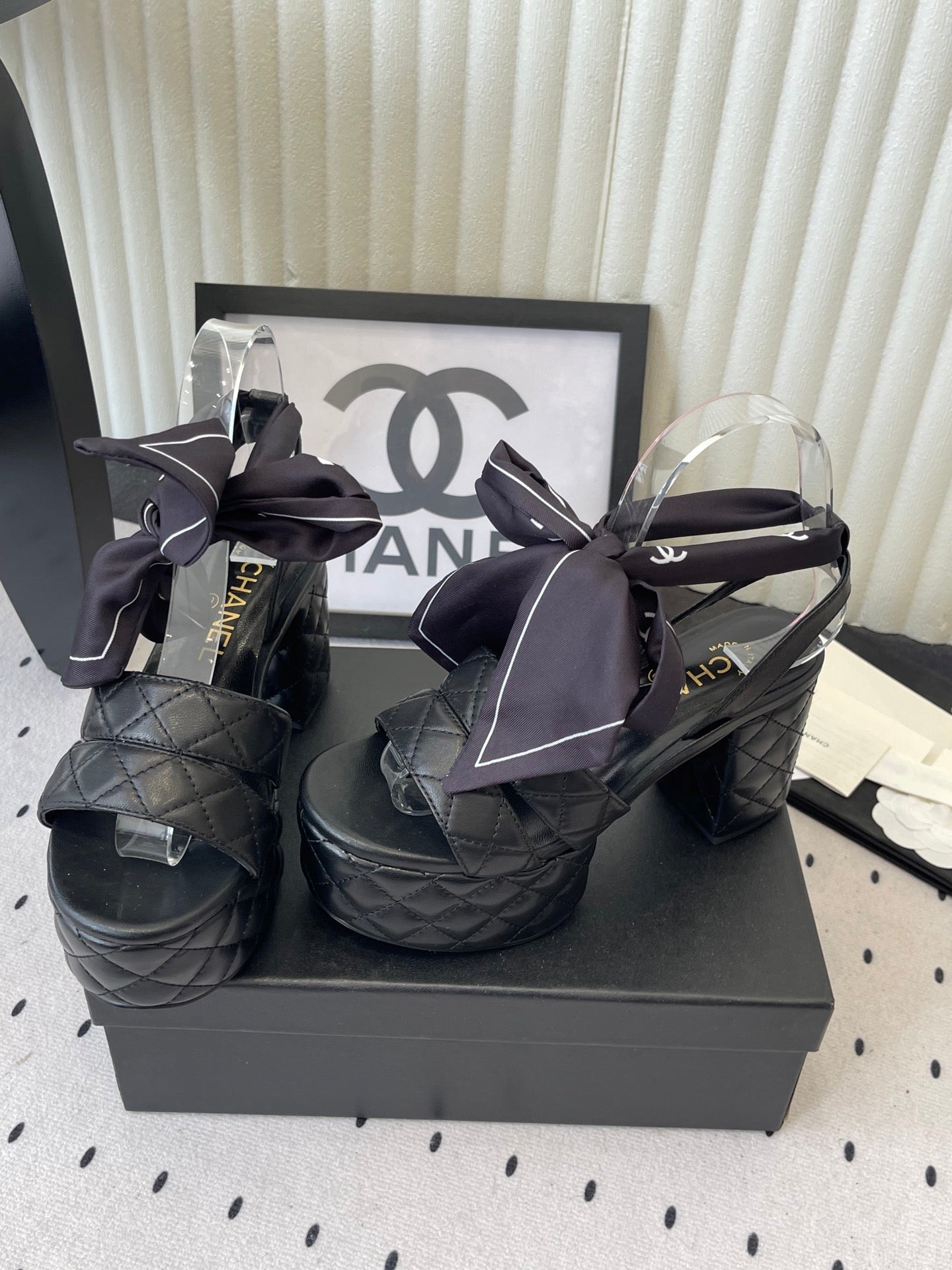 CC 26s Platform Sandals 75 Black Sheepskin 650087