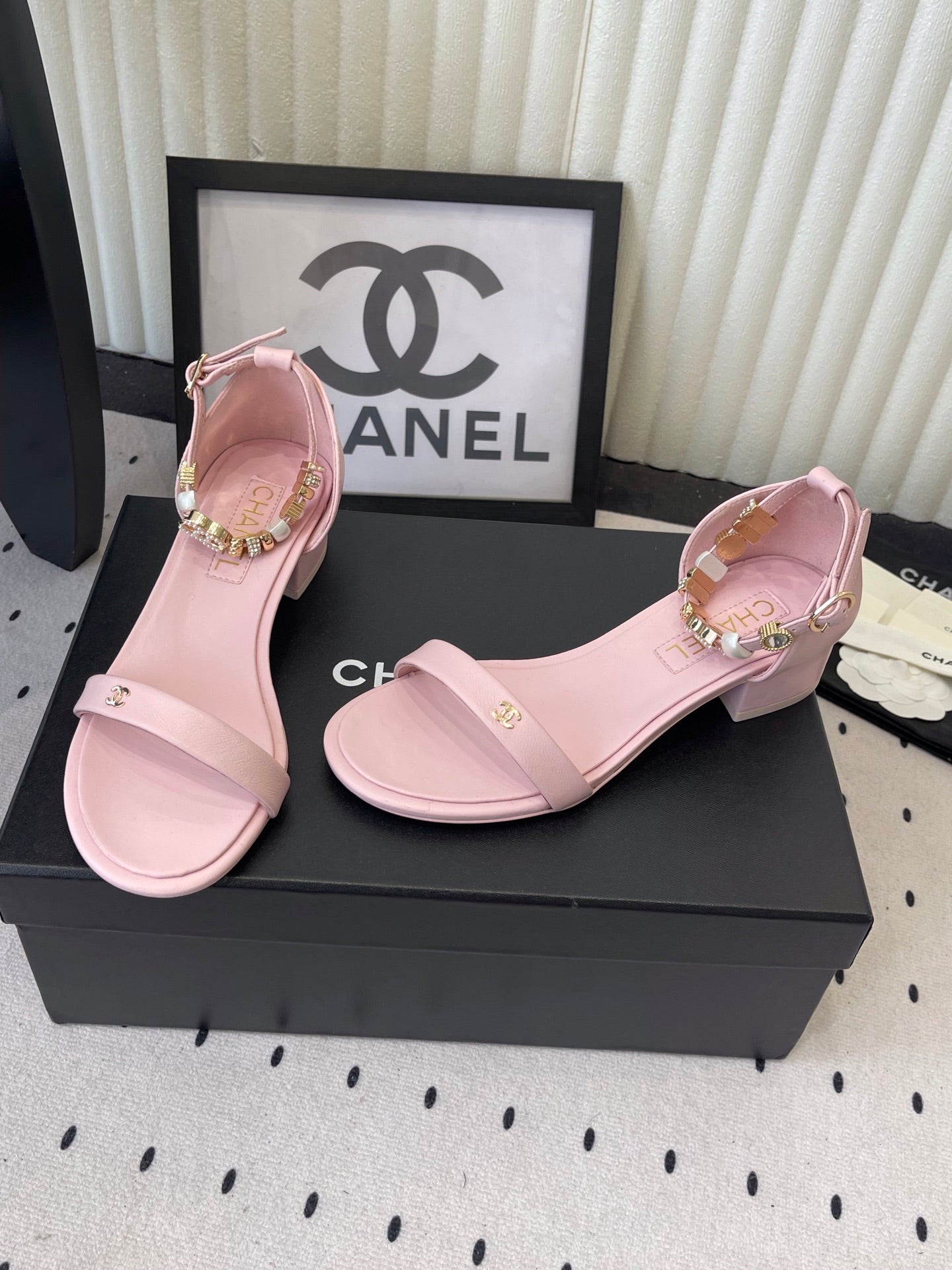 CC 26s Sandals 35 Light Pink Sheepskin 650104