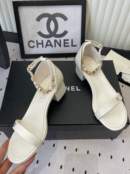 CC 26s Sandals 35 White Sheepskin 650105