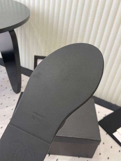 Chanel 2026 Thong Sandal Black Sheepskin 720044