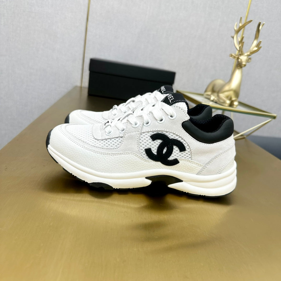 CC 2026 Casual Sneakers White Suede Cowhide 668068