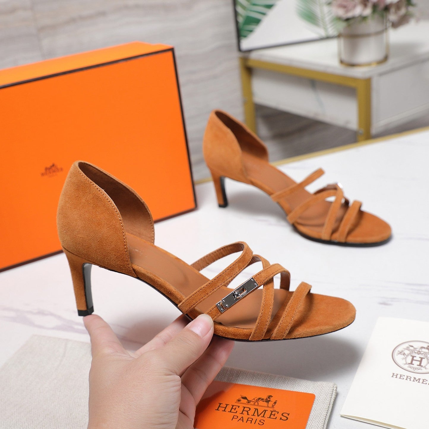 HM 26ss Sandals 65 Camel Brown Suede 601229