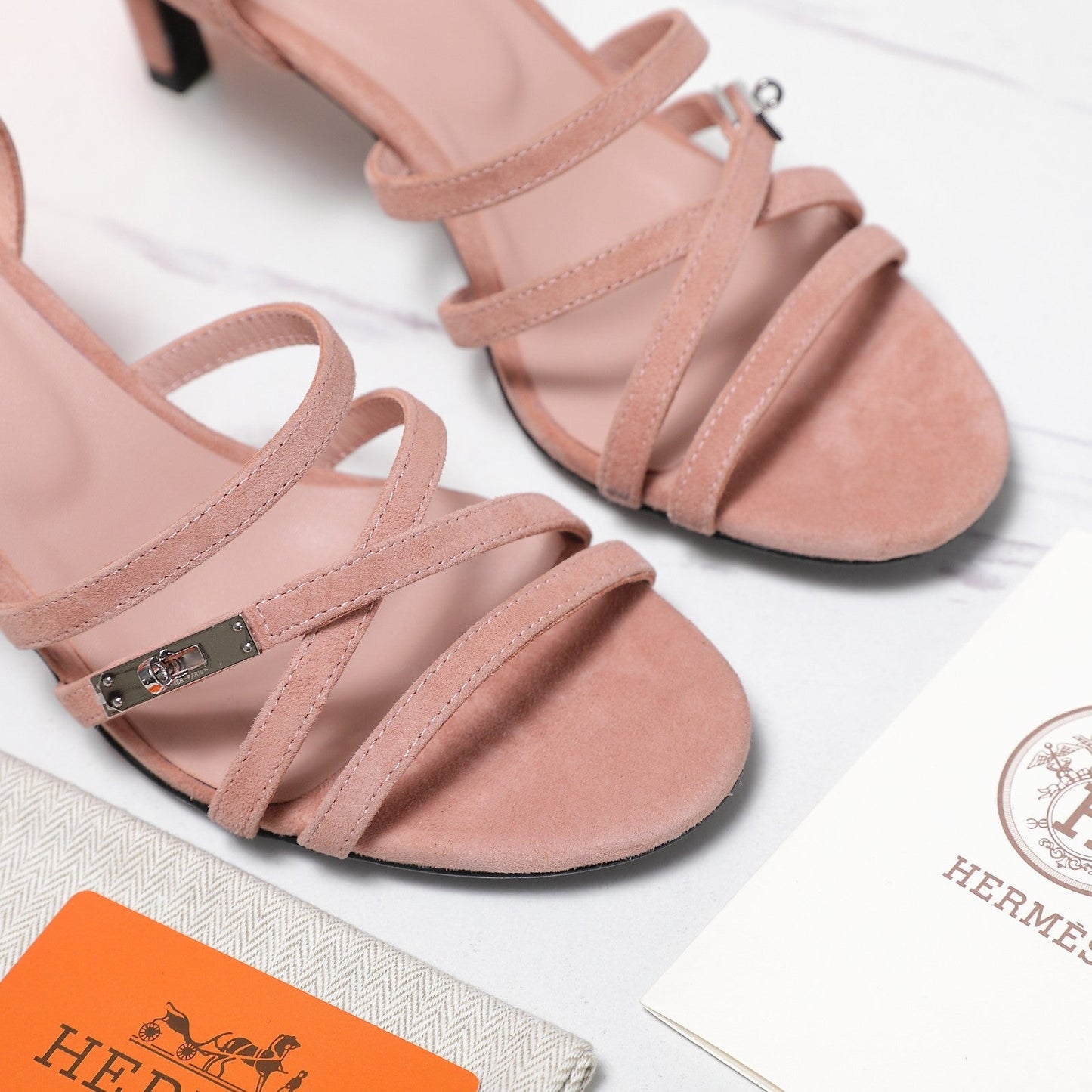 HM 26ss Sandals 65 Light Pink Suede 601231