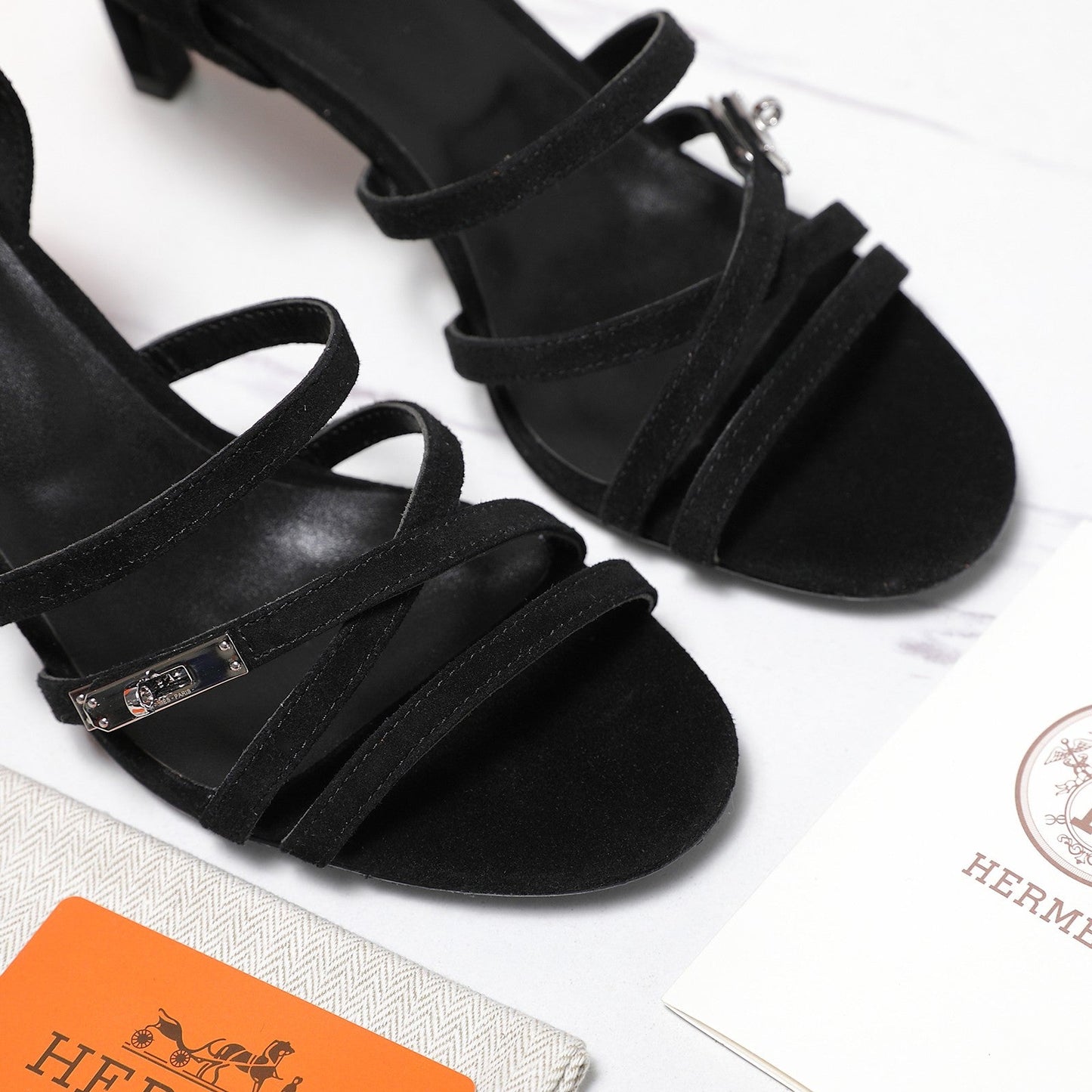 HM 26ss Sandals 65 Black Suede 601232
