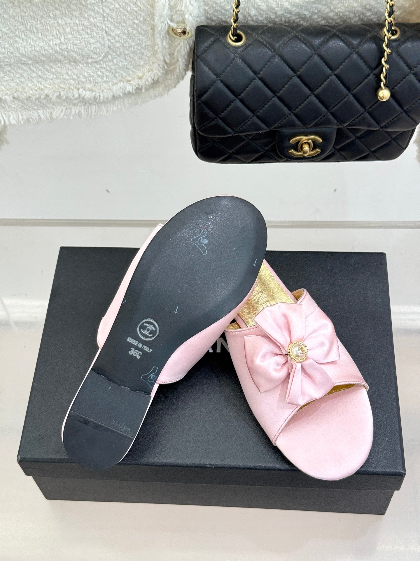 CC 26 Bow Flat Sandal Pink Gold Satin Sheepskin 609801