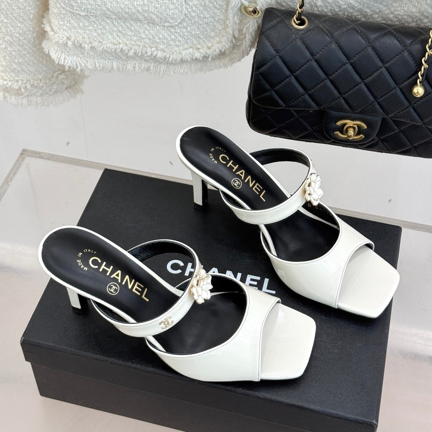 CC 26s High Heeled Sandals White Patent Leather 643032
