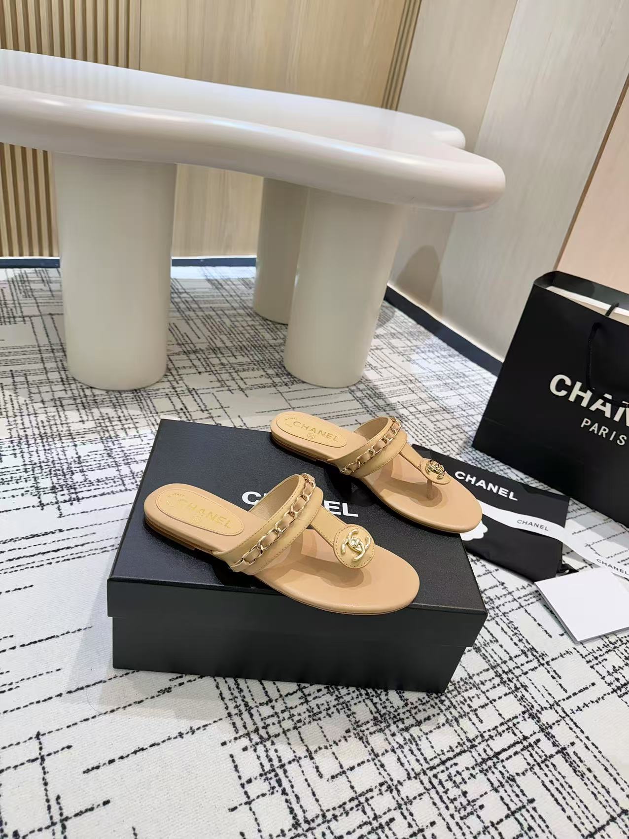 Chanel 2026 Thong Sandals Calfskin Chain 790087
