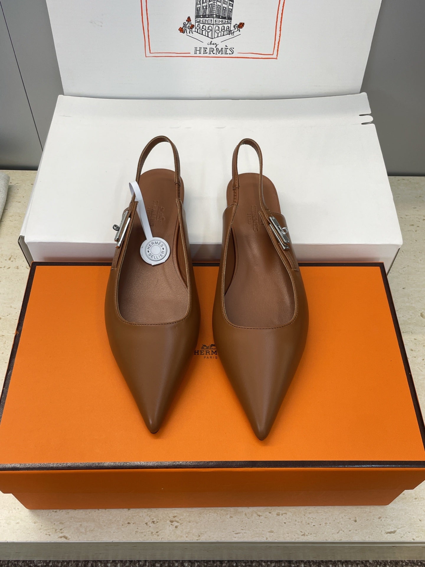 HM 26ss Slingback Flat Brown Calfskin 607275