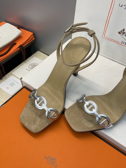 HM 26ss Pig-Nose Sandals  105 Beige Suede Leather 607081