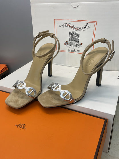 HM 26ss Pig-Nose Sandals  105 Beige Suede Leather 607081