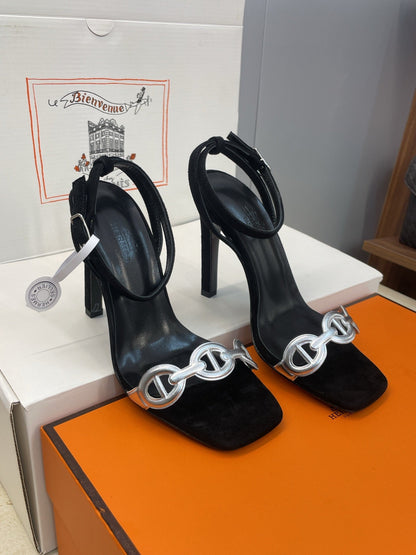 HM 26ss Pig-Nose Sandals  105 Black Suede Leather 607083