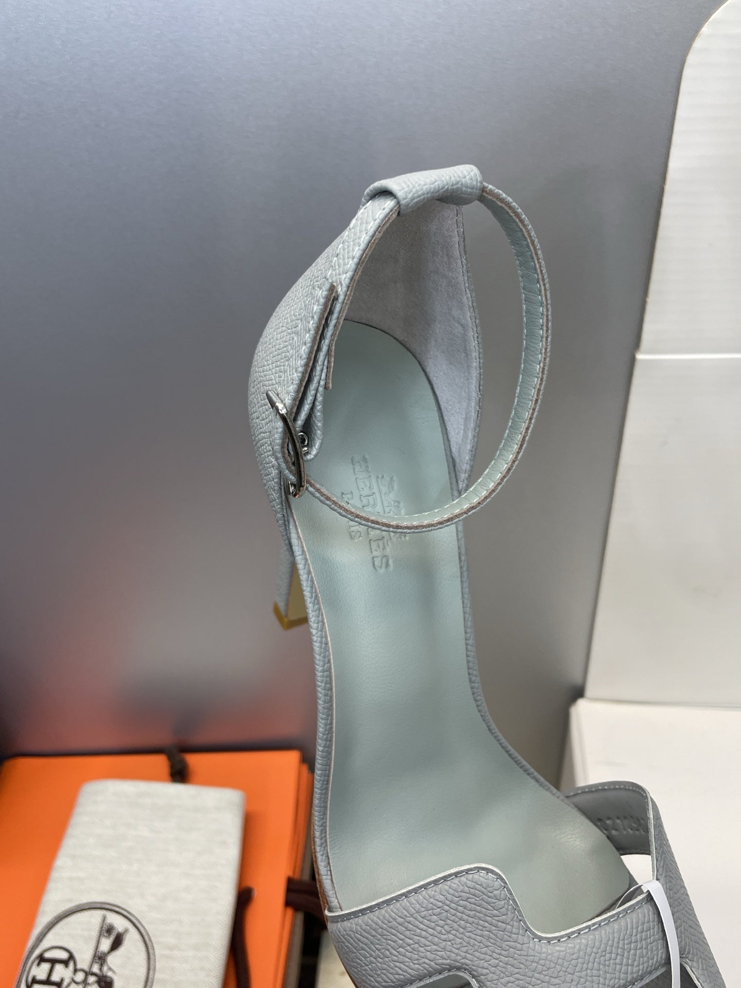 HM 26ss High Heel Sandals 105 Light Gray Cowhide 607126