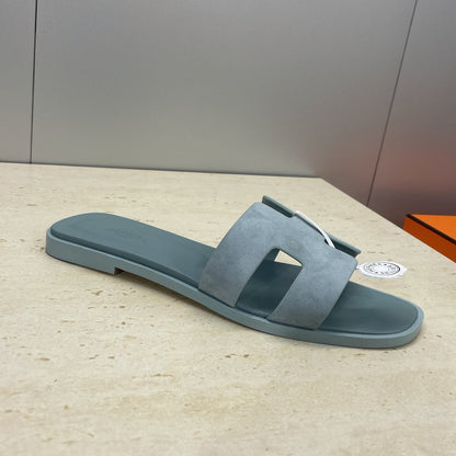 HM 26ss  Oran Sandals Muted Teal Suede Cowhide 607208